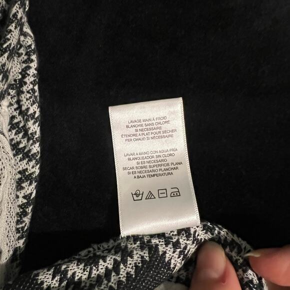 Velvet by Graham & Spencer Louise Jacquard Top - 100% Cotton Black Boho Classic - Picture 9 of 16